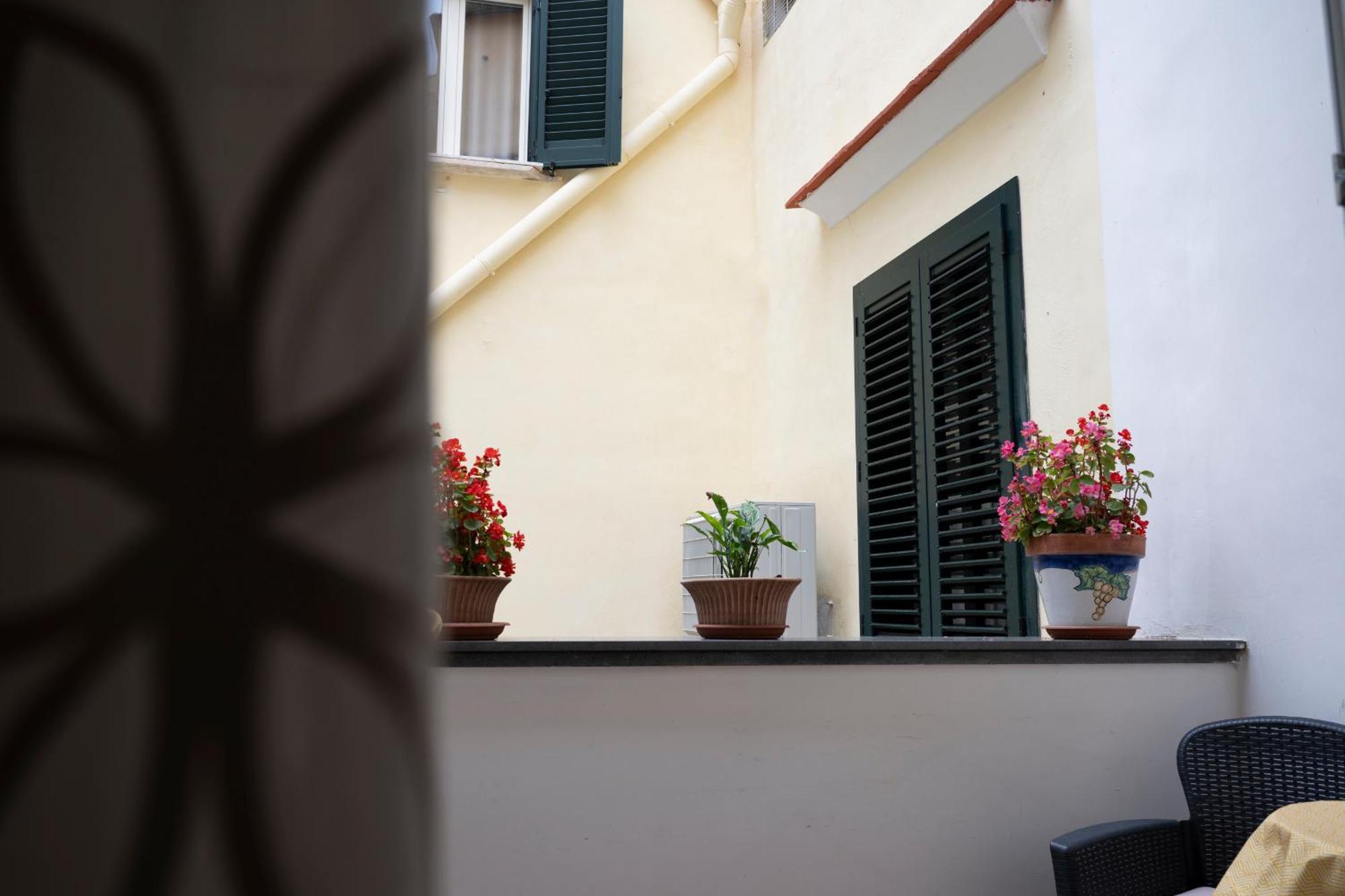 Hotel Antica Repubblica In Amalfi Center At 100Mt From The Sea Экстерьер фото